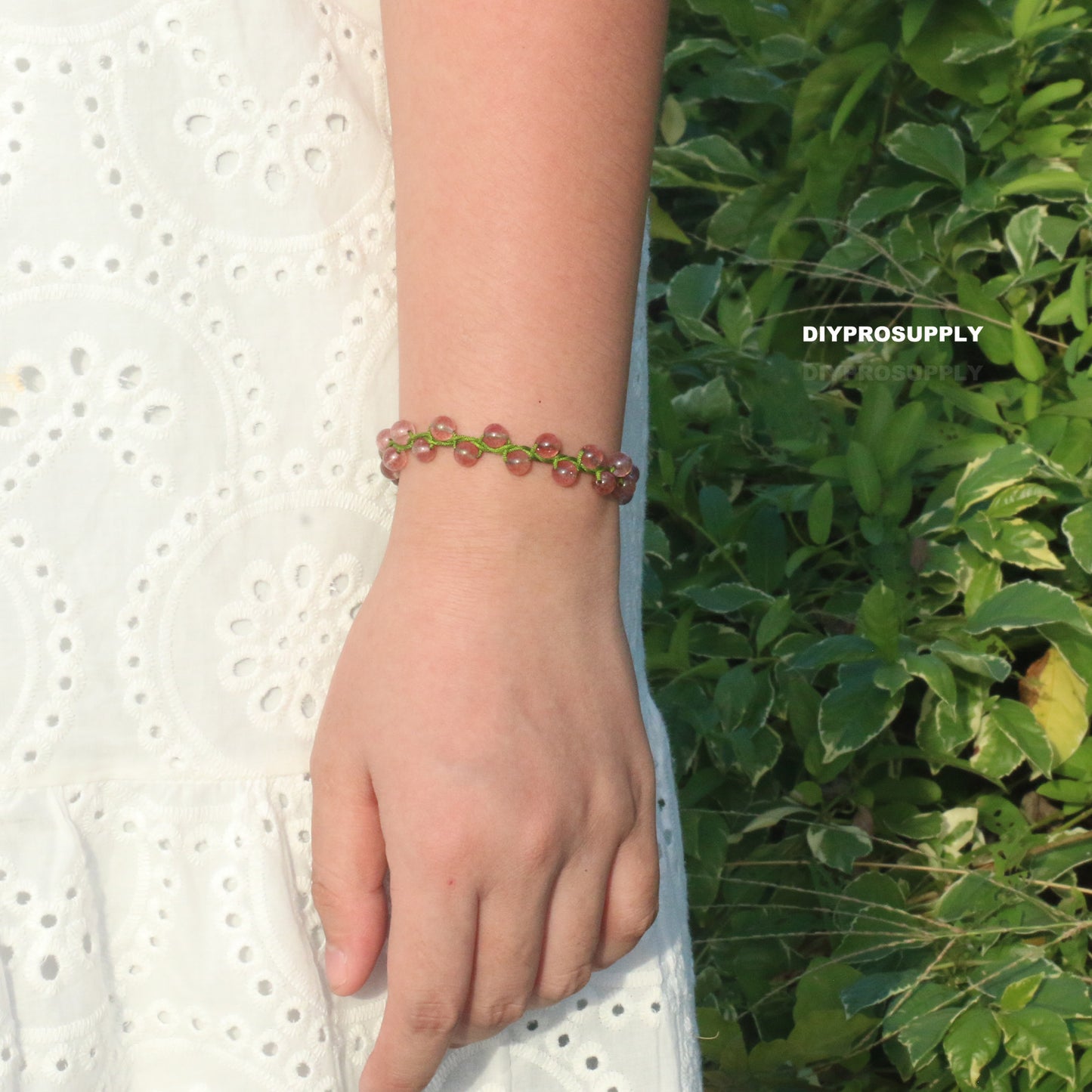DB601 Strawberry Quartz Adjustable Bracelet with Jade Charm Butterfly Lotus Seed