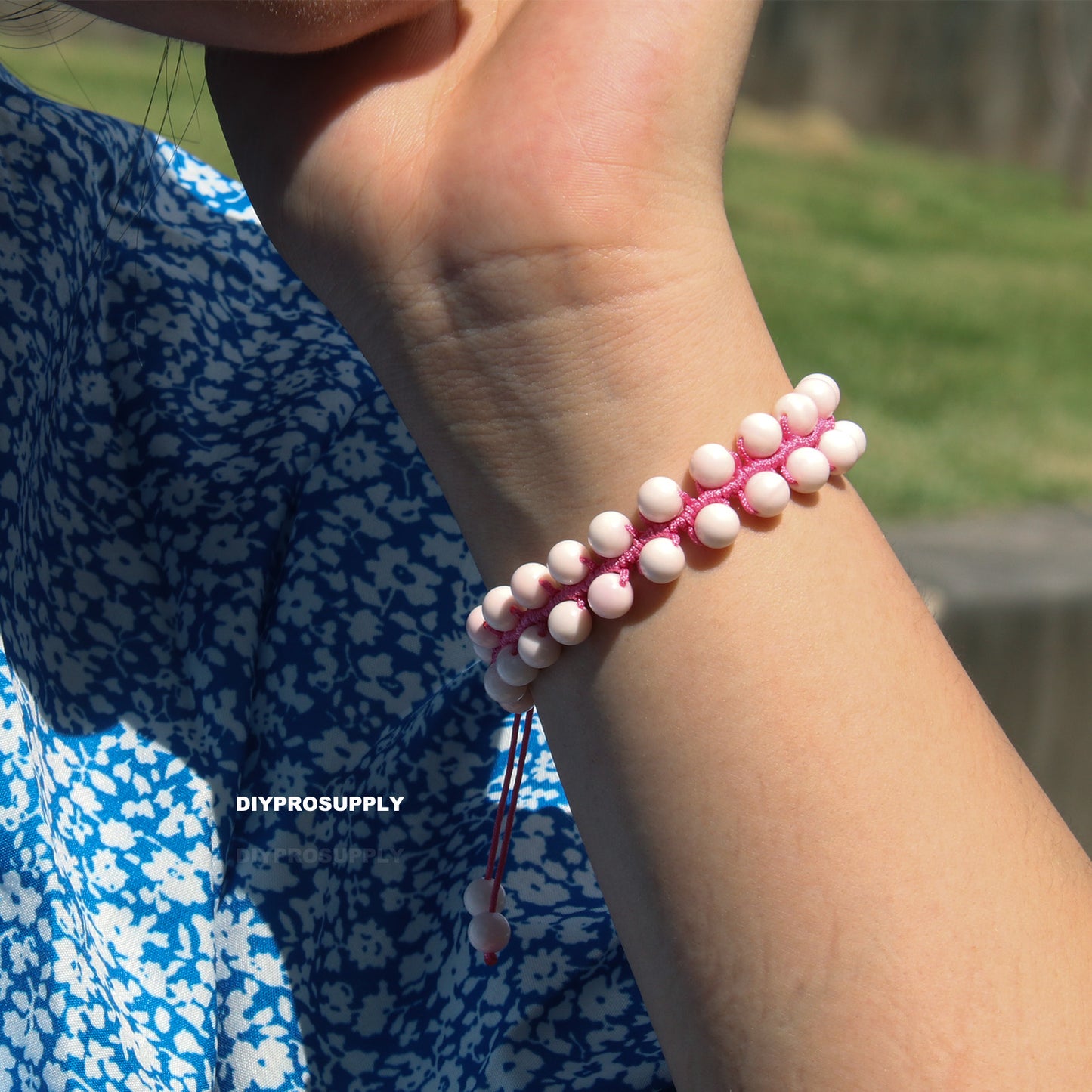 DB604 Queen Conch Shell Beads Bracelet for Women Girls