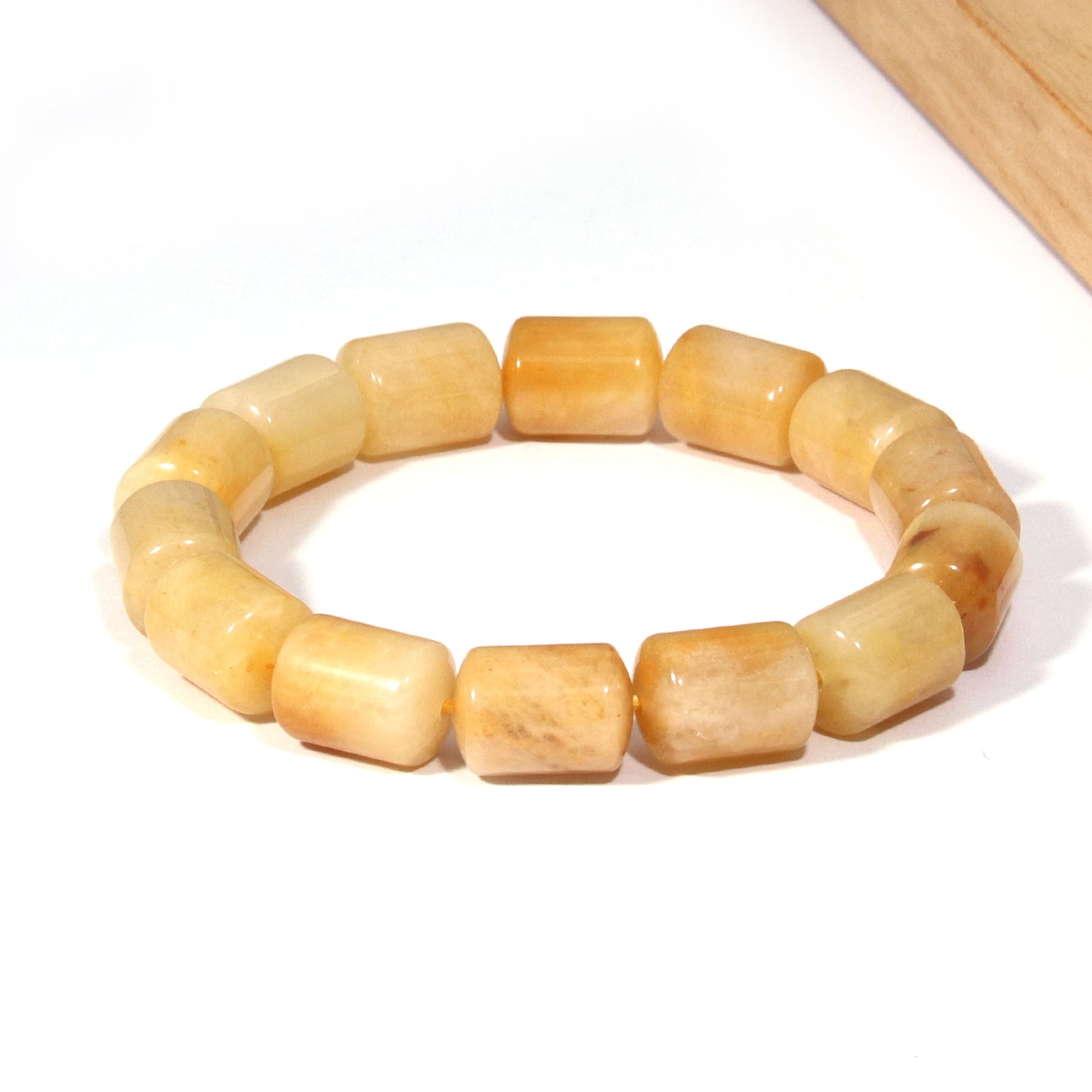 Bamboo-patterned yellow jade